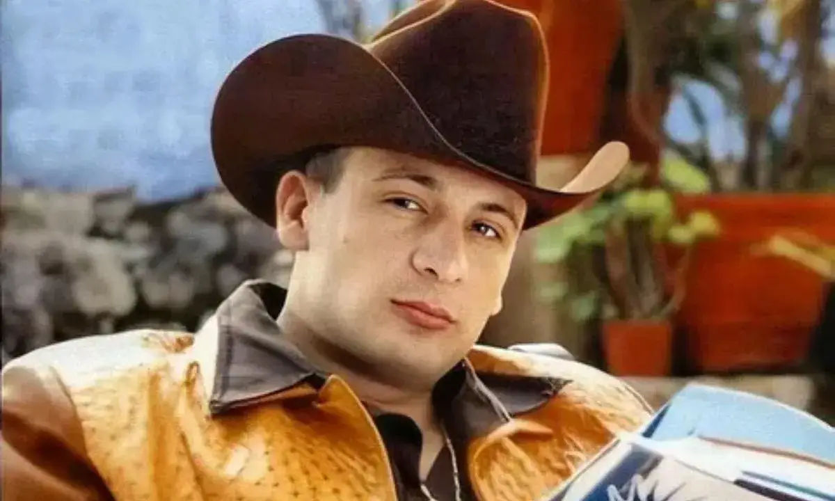 Valentin Elizalde Net Worth, Age, Bio, Wife & Personal Life!