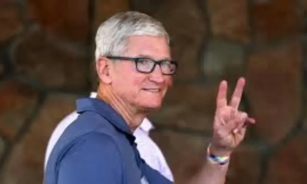 Tim Cook’s Relationship with Privacy: Why He Chooses to Keep His Personal Life Private